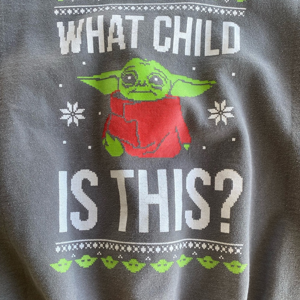 Star Wars Baby Yoda Christmas Sweatshirt, size medium